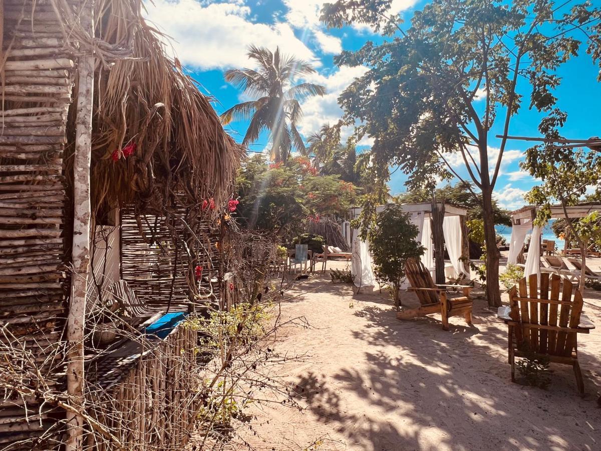 Bluemare Ecohotel Frente A La Playa Ensendada Punta Rucia Exterior photo